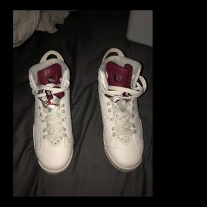 Jordan 6 maroons